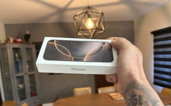 IPHONE 16 PRO